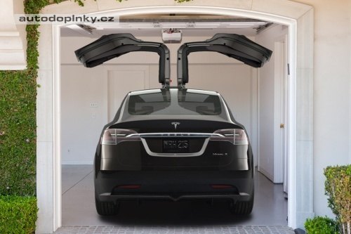 Tesla chyst� nov� model pro sedm pasa��r�