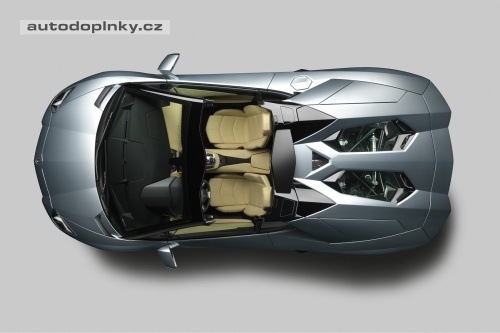 Aventador LP700-4 Roadster odhalen