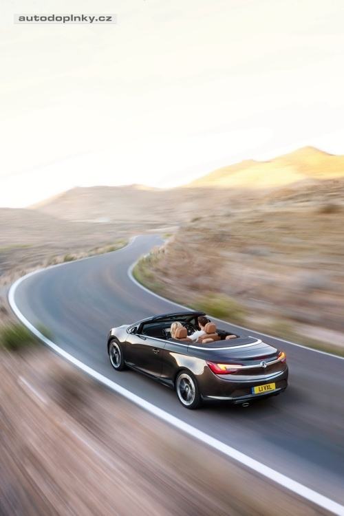 Opel Cascada � nov� kabriolet