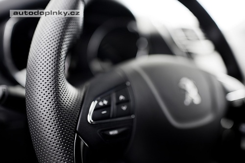 Peugeot p�edstavuje nov� 4008