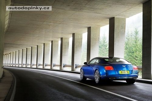 Nejrychlej�� s�riov� Bentley v�ech dob