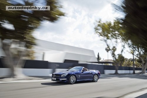 SL65 AMG nab�dne 621 kon�