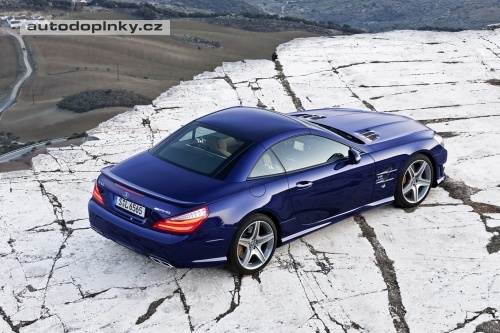 SL65 AMG nab�dne 621 kon�