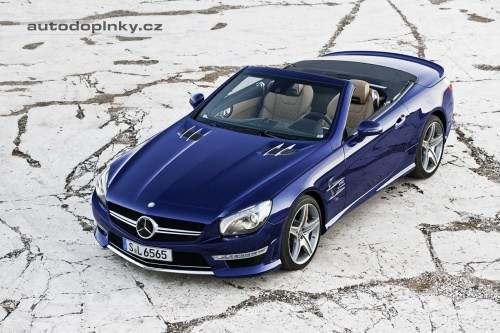 SL65 AMG nab�dne 621 kon�