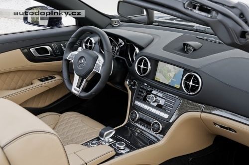 SL65 AMG nab�dne 621 kon�