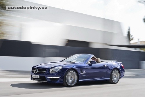 SL65 AMG nab�dne 621 kon�