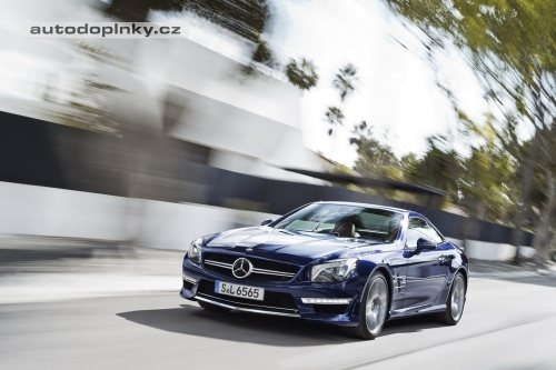 SL65 AMG nab�dne 621 kon�