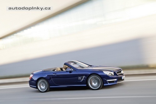 SL65 AMG nab�dne 621 kon�