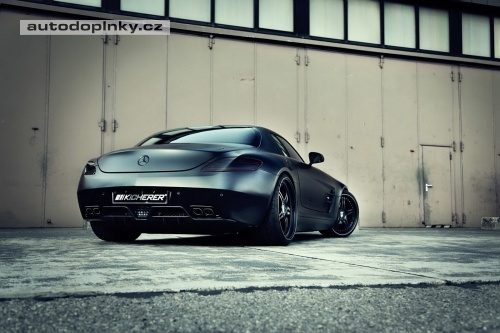 Temn� SLS AMG od Kicherera