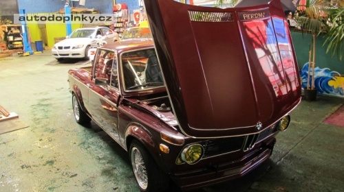 BMW 1600 � pl�ov� pickup