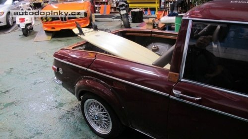 BMW 1600 � pl�ov� pickup