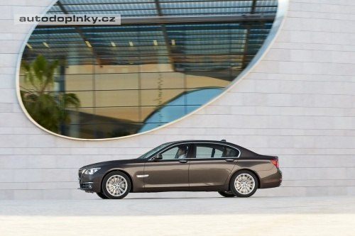BMW 7 po faceliftu