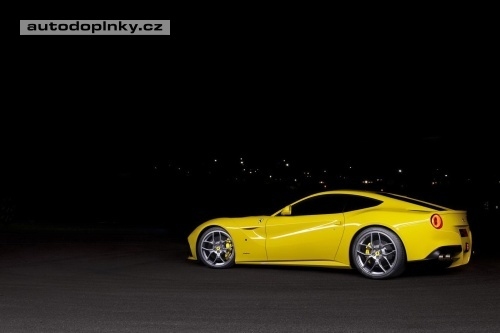 Ferrari F12berlinetta � 763 kon�