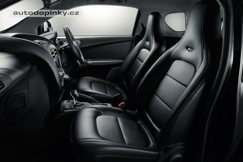 Aston Martin Cygnet s dvan�ctiv�lcem