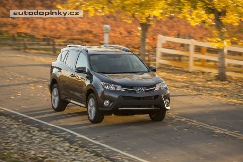 Toyota RAV4 v nov�m