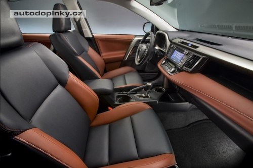 Toyota RAV4 v nov�m