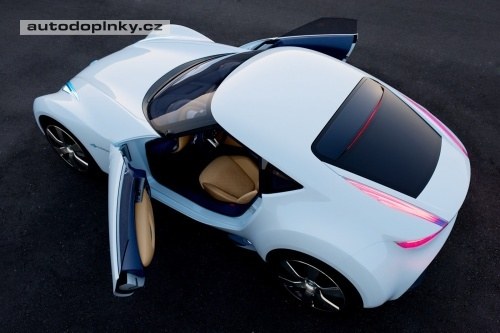Nissan p�ipravuje nov� kup�