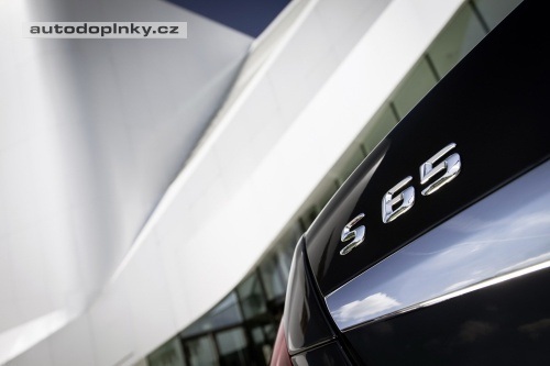 Mercedes S 65 AMG � V12 621 kon�