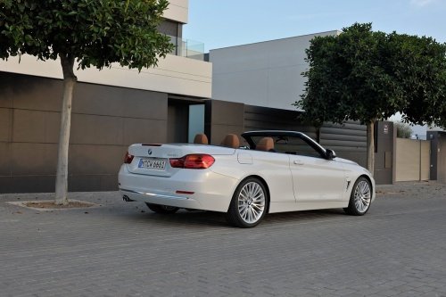 BMW chyst� 4 Convertible