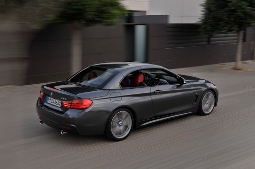 BMW chyst� 4 Convertible