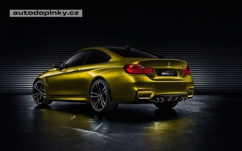 M4 ofici�ln� na Pebble Beach