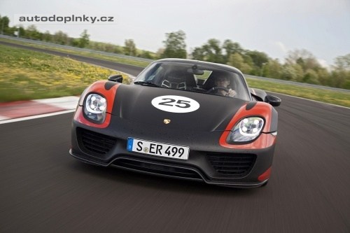 918 Spyder jde do fin�le