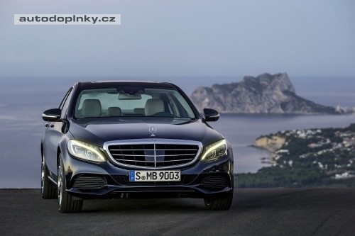 Mercedes-Benz t��dy C v nov�m