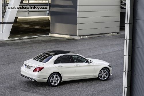 Mercedes-Benz t��dy C v nov�m