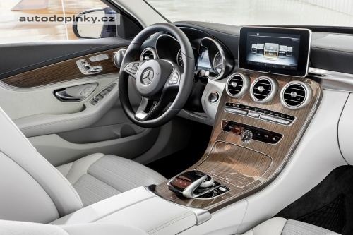 Mercedes-Benz t��dy C v nov�m