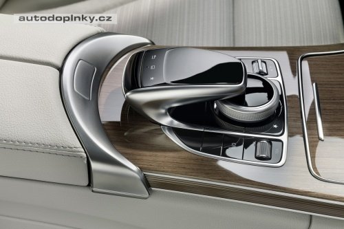 Mercedes-Benz t��dy C v nov�m