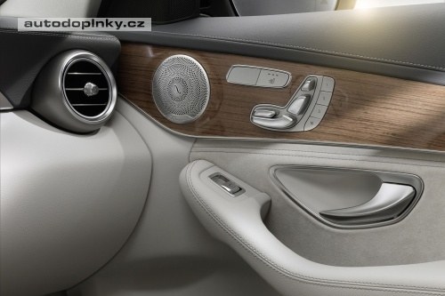 Mercedes-Benz t��dy C v nov�m