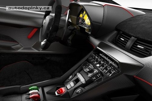 Lamborghini Veneno bez st�echy
