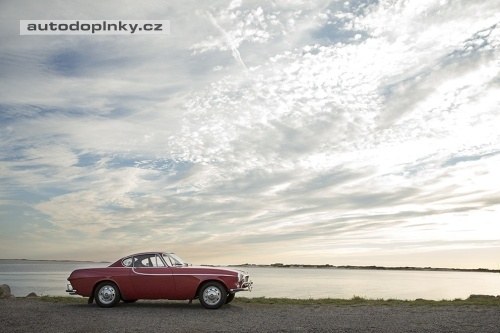 T��milionov� Volvo P1800