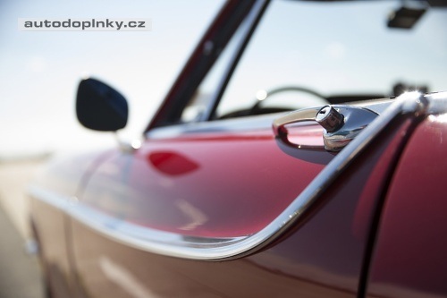 T��milionov� Volvo P1800