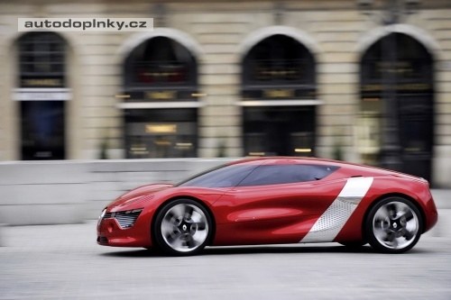 Schv�leno � Renault Alpine se vr�t�