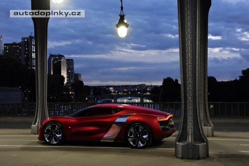 Schv�leno � Renault Alpine se vr�t�