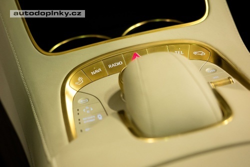 Carlsson Versailles � p�ipraven pro kr�le