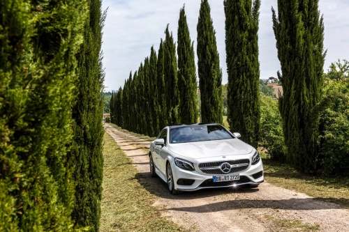 S-Class Coupe je Auto sn� 2014