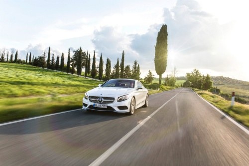 S-Class Coupe je Auto sn� 2014