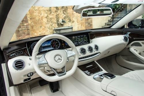 S-Class Coupe je Auto sn� 2014