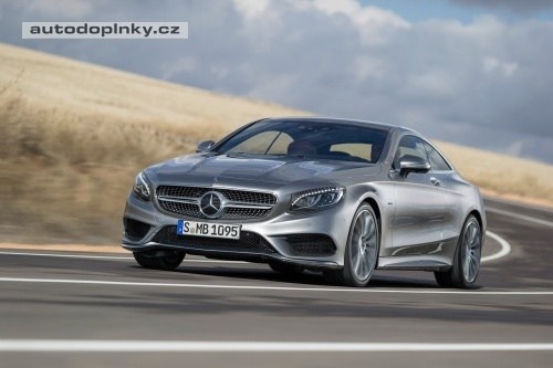 Mercedes t��dy S Coup� boduje