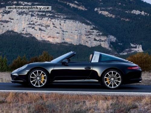 Porsche 911 Targa se vrac� ke ko�en�m