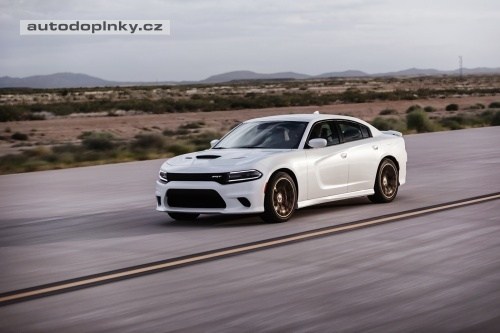 Charger SRT Hellcat jako nejrychlej�� sedan