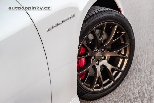 Charger SRT Hellcat jako nejrychlej�� sedan