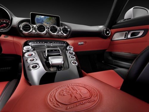 Mercedes odhaluje AMG GT