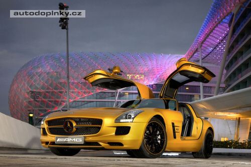 SLS AMG - Pou�tn� zlato