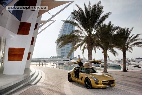 SLS AMG - Pou�tn� zlato