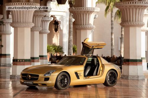 SLS AMG - Pou�tn� zlato