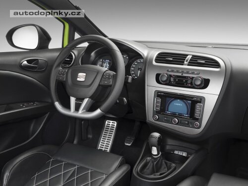 Nov� Leon Cupra R