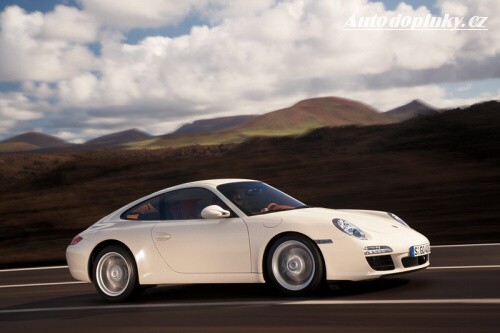 Nov� Porsche 911 ofici�ln�